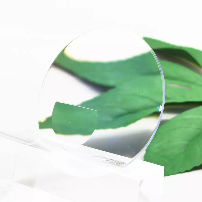 1.499 Lentila bifocală cu vârf plat